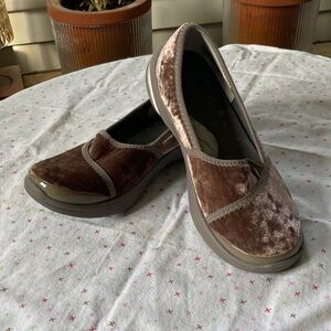 B-ZEES Velvet Slip-Ins